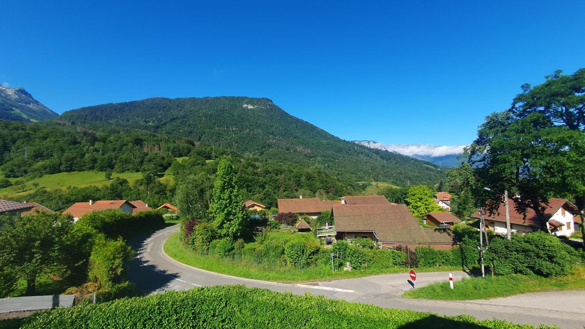 Agreable T3 Entre Lac Et Montagne Seythenex Buitenkant foto